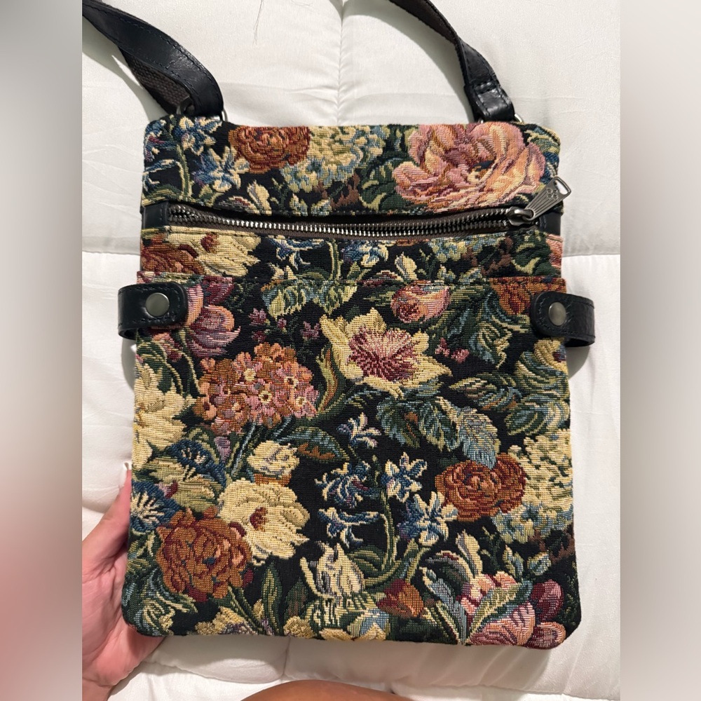 Patricia Nash embroidered leather bag